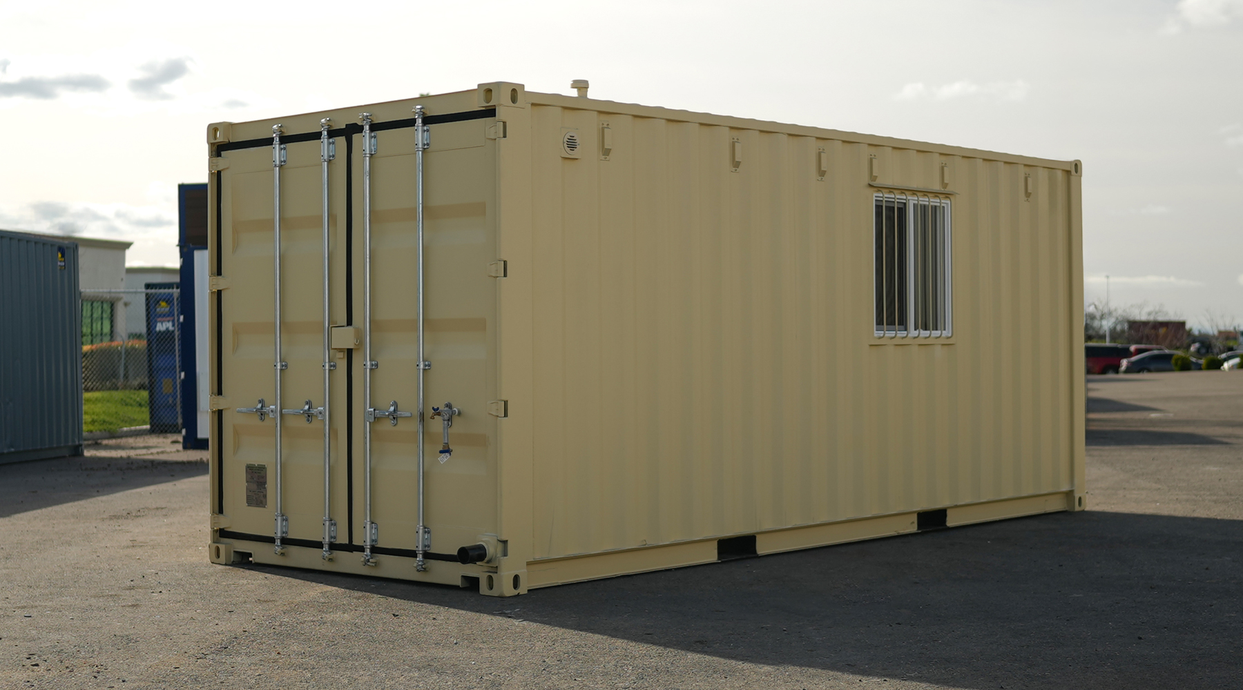 blue used 20ft shipping container for sale, buy used shipping containers, wind and water tight shipping container, WWT shipping container, conex container for sale